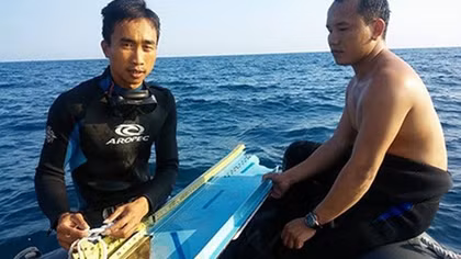 Phân ô, định vị tập trung tìm kiếm phi công và hộp đen