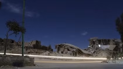 Chiến binh nổi dậy Syria "rút về" Libăng