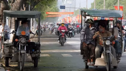 Kiên quyết xử lý cơ sở sản xuất và những người điều khiển xe 3, 4 bánh vi phạm