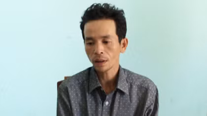 3 cha con xô xát, người anh tử vong với vết dao trên người