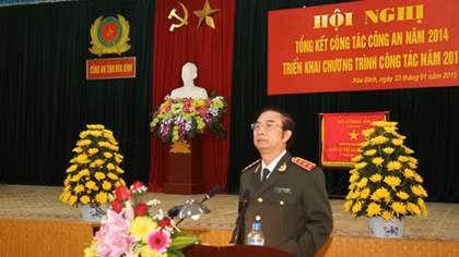 Thứ trưởng Thường trực Đặng Văn Hiếu dự Hội nghị triển khai công tác năm 2015 tại Công an tỉnh Hòa Bình