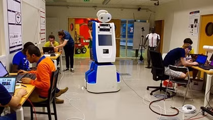 Ngạc nhiên với Robot chống lỡ chuyến bay