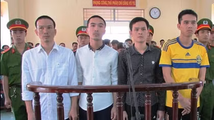 30 năm tù cho 4 bị cáo mua bán ma túy