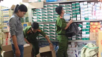 Phát hiện cơ sở bán trang thiết bị y tế không rõ nguồn gốc
