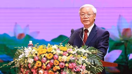 Tư tưởng và đạo đức Hồ Chí Minh soi đường dẫn dắt cách mạng Việt Nam đi đến mọi thắng lợi