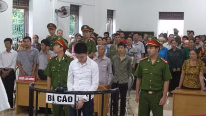 Sát hại cô giáo rồi đốt xác phi tang