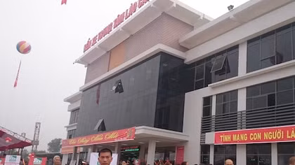 45/46 doanh nghiệp vận tải khách Lào Cai từ chối về bến xe mới