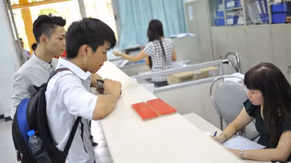 Vì sao các trường đang có nguy cơ 'cạn kiệt' nguồn tuyển?