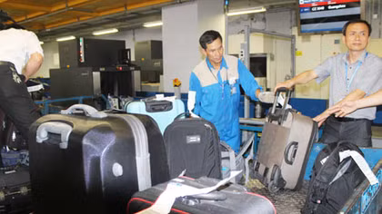 Khi lãnh đạo liên bộ Giao thông-Công an ‘vi hành’ chống mắt cắp hành lý