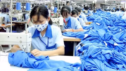 Đề xuất tăng đến 550.000 đồng mức lương tối thiểu vùng năm 2016