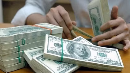 USD tiếp tục tăng
