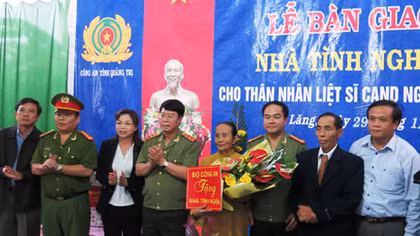 Ấm áp nghĩa tình miền đất trũng