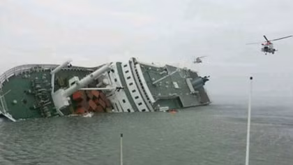 Hàn Quốc dành hơn 91 triệu USD để trục vớt phà đắm Sewol