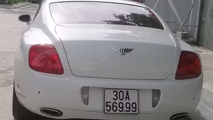 ‘Siêu xe’ nhập lậu đeo biển giả lưu thông