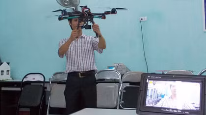 Thầy giáo trẻ chế tạo camera bay thương hiệu Việt Nam