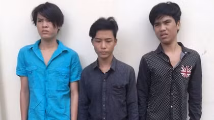 Đi du lịch, nhà bị trộm phá cửa cuỗm tài sản