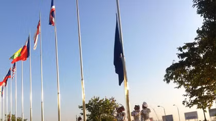 Lễ thượng cờ mừng ngày thành lập cộng đồng ASEAN