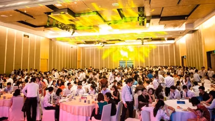 Hơn 300 căn hộ Park 7, Park 8 có chủ sau 3 giờ mở bán
