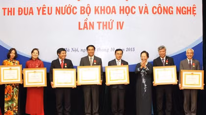 Đầu tư cho khoa học công nghệ là con đường ngắn nhất
