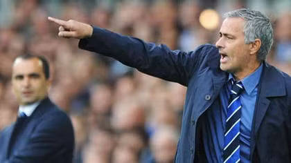 Jose Mourinho văng tục với HLV Everton