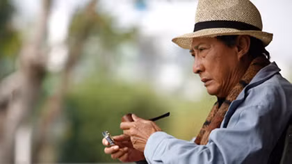 Nghệ sĩ Lê Bình: Tuổi tan theo dấu ngày buồn