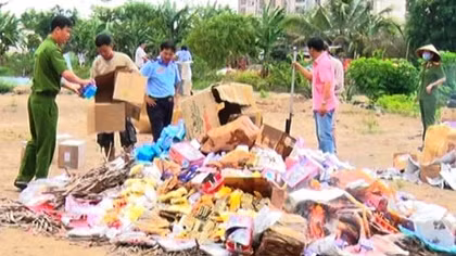 Tiêu hủy hàng hóa không rõ nguồn gốc
