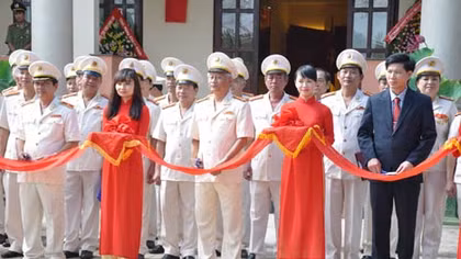 Công an Gia Lai đón nhận Huân chương Chiến công hạng Nhất