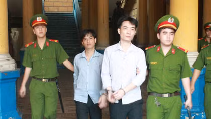 Nổi máu yêng hùng lãnh 18 năm tù