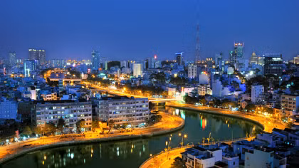Thực tiễn sinh động phủ nhận các “học thuyết” chống đối