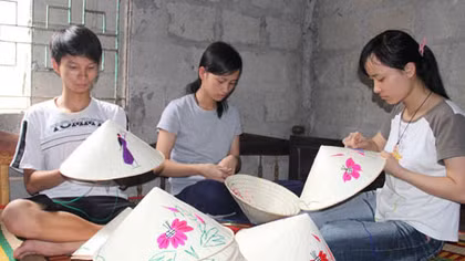 Ba chị em nhà nghèo cùng thi đỗ đại học