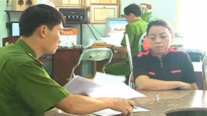 Bắt ổ môi giới và mua bán dâm tại Đồng Nai