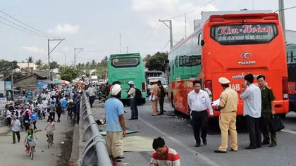 Tạm giữ tài xế gây tai nạn làm 4 người chết, 2 người nguy kịch