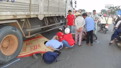 Bắt tài xế xe tải tông chết người rồi bỏ trốn