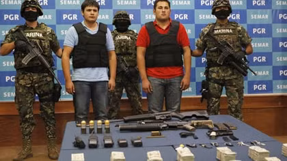 Mexico: Tội phạm bắn hạ trực thăng khiến 5 người chết