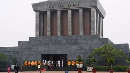 Lãnh đạo Đảng, Nhà nước, Mặt trận Tổ quốc Việt Nam dâng hương tưởng niệm Chủ tịch Hồ Chí Minh