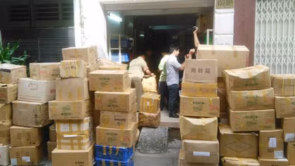 Phát hiện hàng ngàn sản phẩm mỹ phẩm đội lốt thương hiệu nổi tiếng