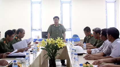 Thứ trưởng Bùi Văn Thành kiểm tra tiến độ thi công dự án trụ sở Công an TP Hồ Chí Minh và Trại tạm giam T30 