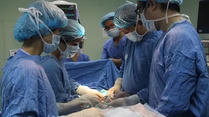 Đà Nẵng: Lần đầu tiên 3 em bé ra đời bằng phương pháp thụ tinh trong ống nghiệm