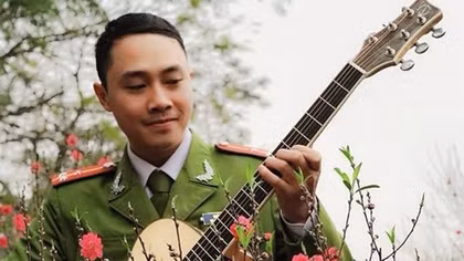Yêu thiết tha màu áo mình mang