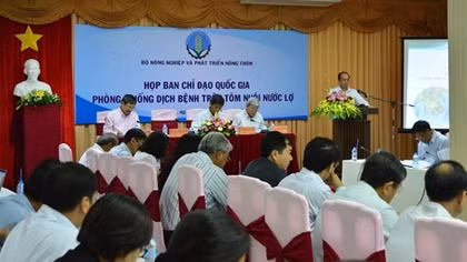 Bàn cách phòng chống dịch bệnh trên tôm nuôi nước lợ