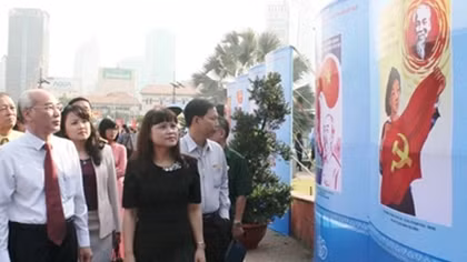 Thi sáng tác tranh cổ động chào mừng các ngày lễ lớn