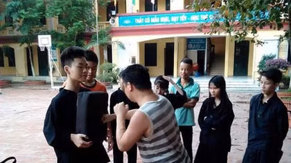 Có một người mù… dạy võ
