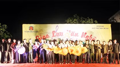 Học viện Chính trị CAND giao lưu văn nghệ “Thắm tình quân dân”