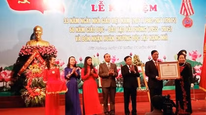 Ngành Giáo dục Hải Phòng được tặng Huân chương Độc lập hạng Nhì
