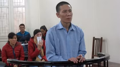 Dẫn người yêu đi du lịch, bán luôn cho động mại dâm