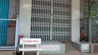 Bắt giữ nghi phạm đâm trọng thương vợ chồng giáo viên