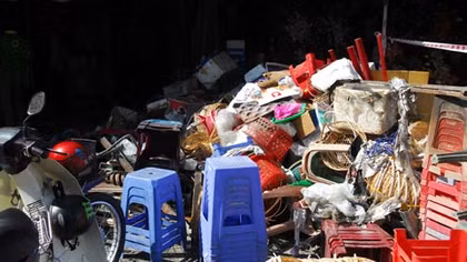 Cháy 8 sạp buôn bán tại chợ Hòa Hưng lúc rạng sáng