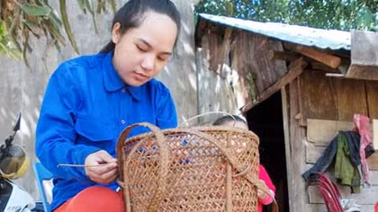 Bảo tồn văn hóa đan lát của người Cơ Tu