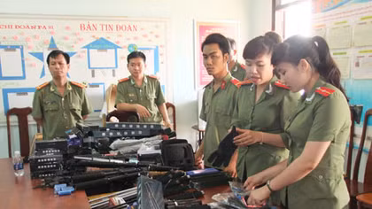 Lợi dụng dịch vụ chuyển phát để mua bán hàng phi pháp