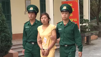 Cú thoát hiểm ngoạn mục của 5 thiếu nữ bị lừa bán qua biên giới